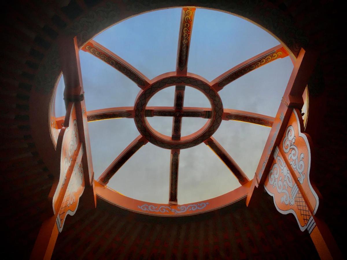 Dharma Horse Shelter Bungalows & Farmping 希欧福克 外观 照片