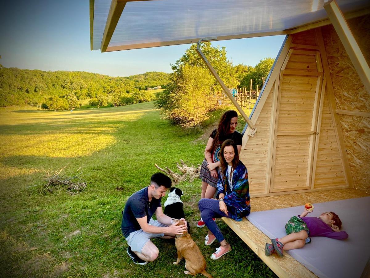 Dharma Horse Shelter Bungalows & Farmping 希欧福克 外观 照片